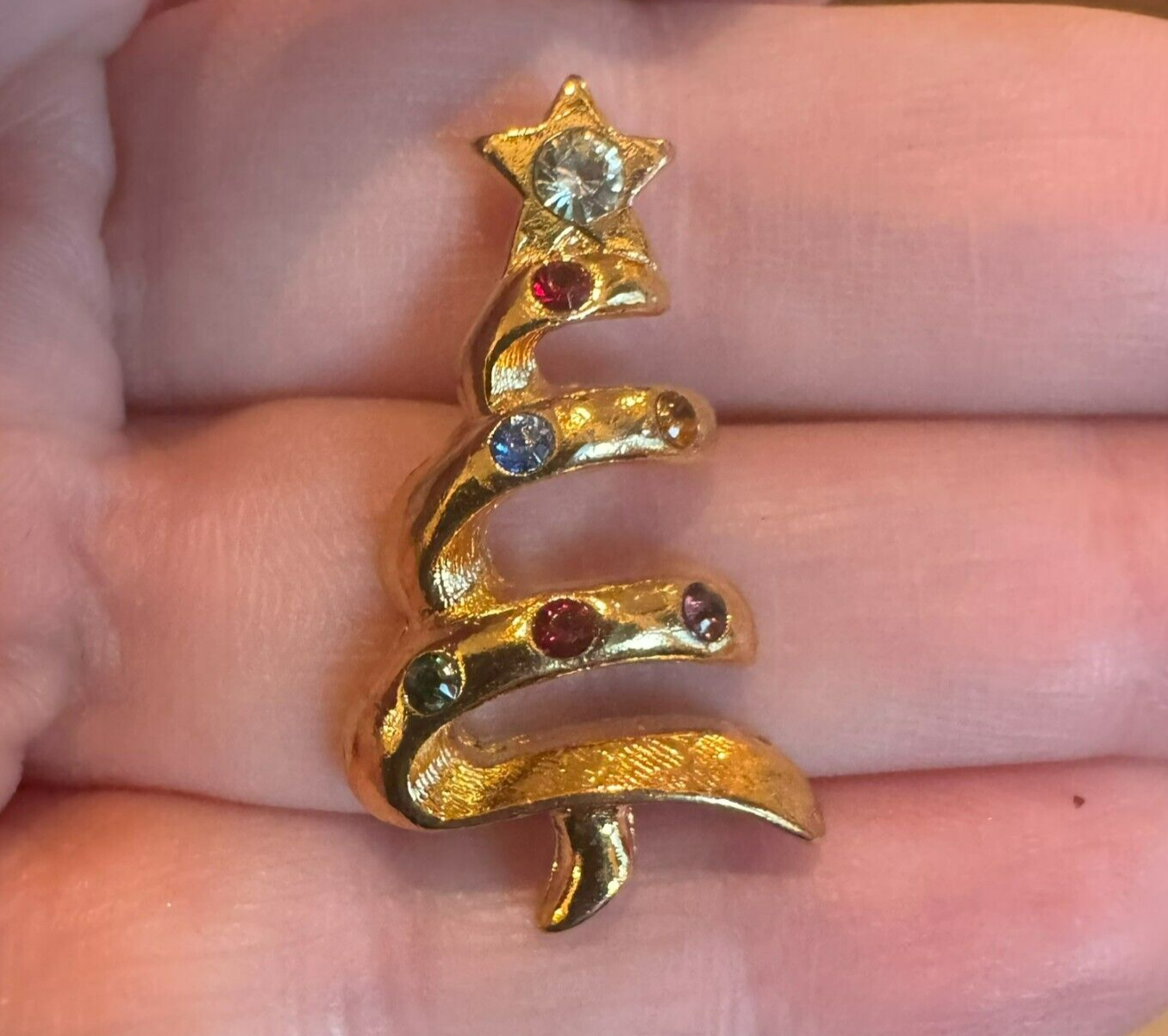 Christmas Tree Lapel Pin Brooch Gold Tone Multi-Colored Rhinestones Crystals