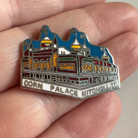 Vintage Corn Palace Mitchell South Dakota Souvenir Tourist Lapel Pin
