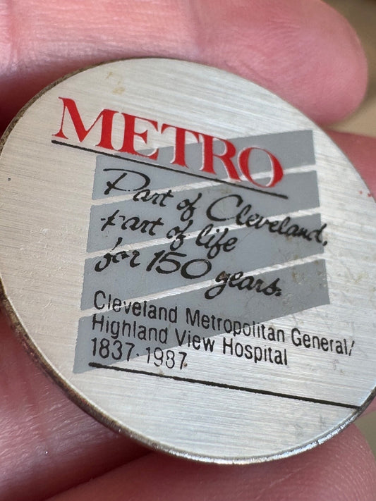 1987 Cleveland Metropolitan General Highland View Hospital METRO Lapel Pin