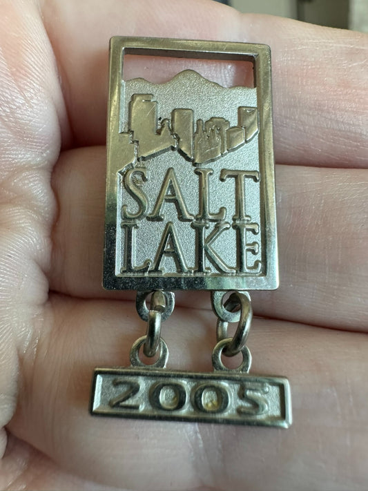 2005 Salt Lake City Skyline Souvenir Lapel Pin Tourist Silver Tone