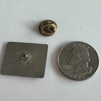 Vintage Diamond Lil's Card Casino 25th Anniversary Lapel Pin Washington