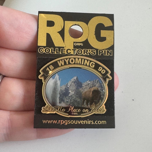 Vtg Yellowstone Wyoming Like No Place On Earth Old Faithful Buffalo Bison Pin