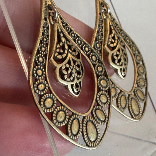 Lucky Brand Gold Brass Tone Women's Filigree Oblong Earrings