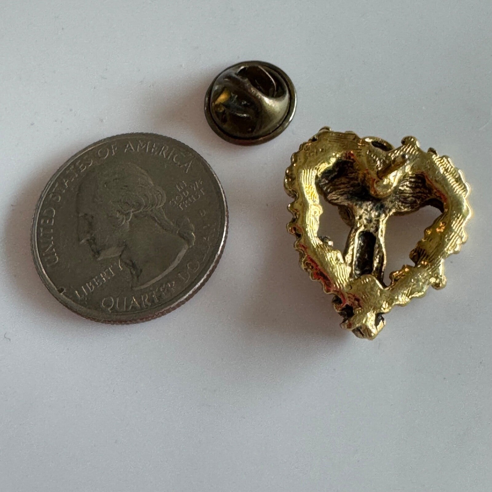 Vintage Gold Tone Christmas Angel Red Green Stones Lapel Pin