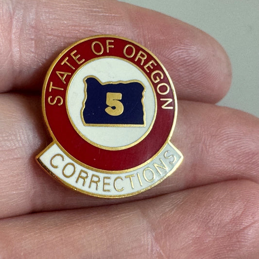 Vintage State of Oregon Corrections Lapel Pin 5 Years of Service RARE
