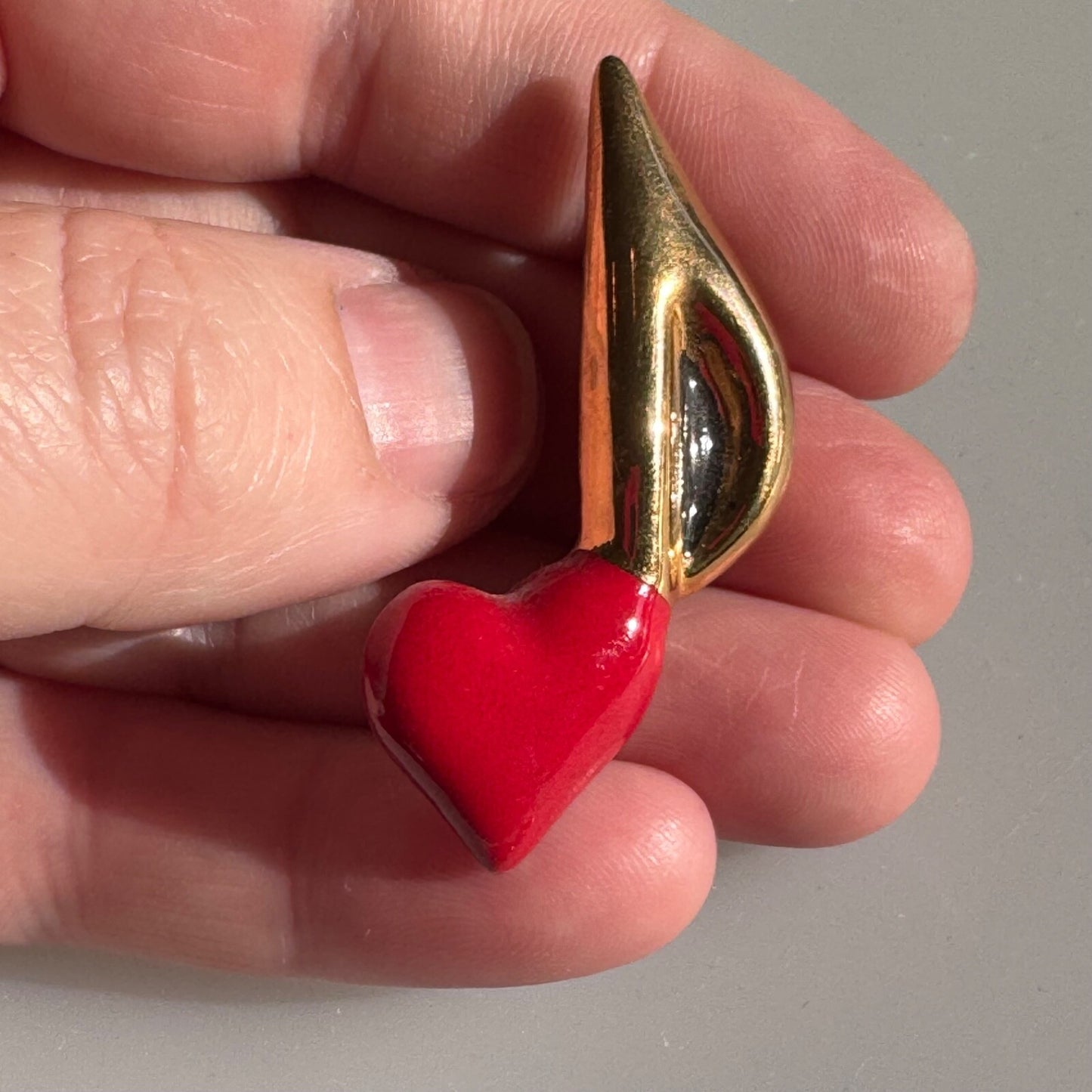 Vintage Gold Tone Red Heart Music Note Brooch Ceramic Brooch Pin