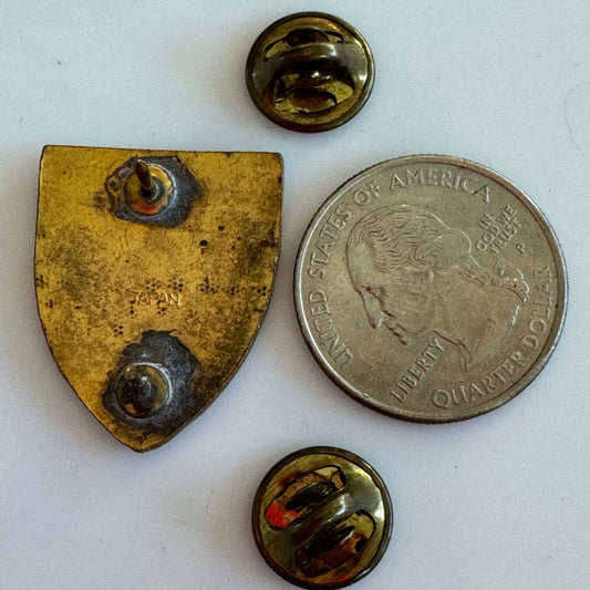 Vtg Japan Made 17th Field Artillery U.S. Army DUI Pin