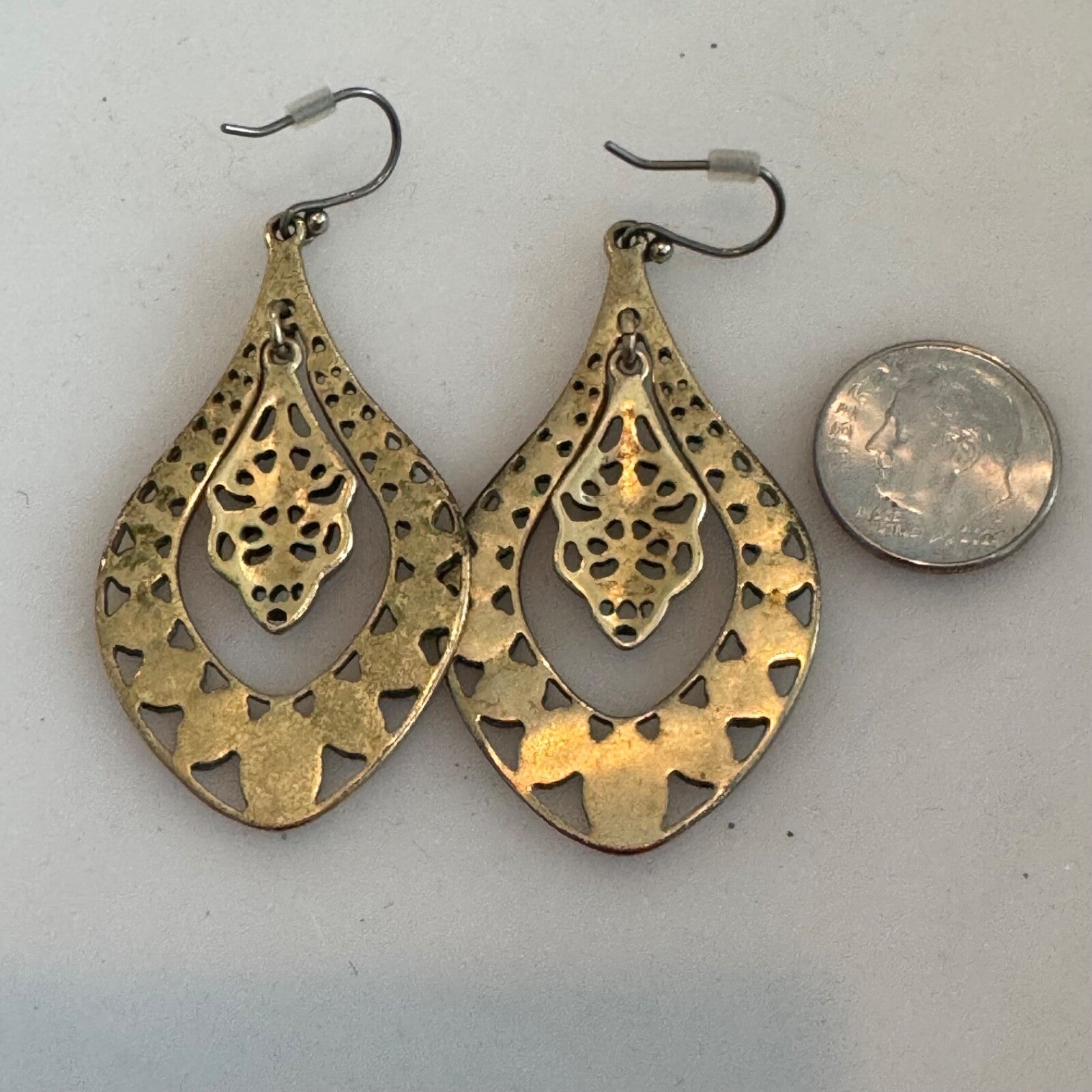 Lucky Brand Gold Brass Tone Women's Filigree Oblong Earrings