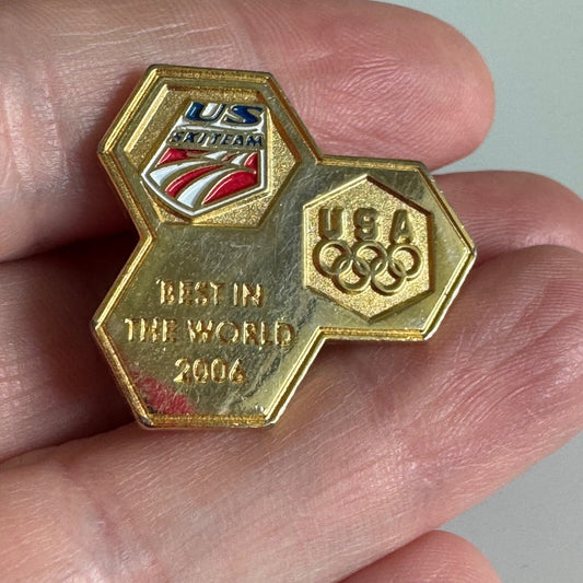 2006 USA Olympic US Ski Team “Best in the World” Pin Gold Tone