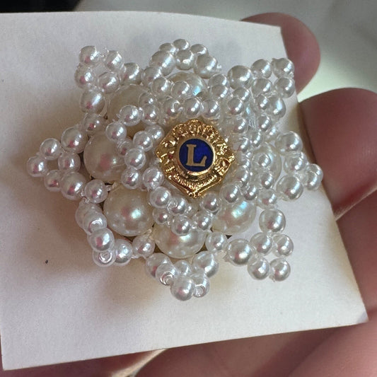 Vtg Unique Lions Club Pearl 3-D Flower Shaped Pin Brooch New in Box