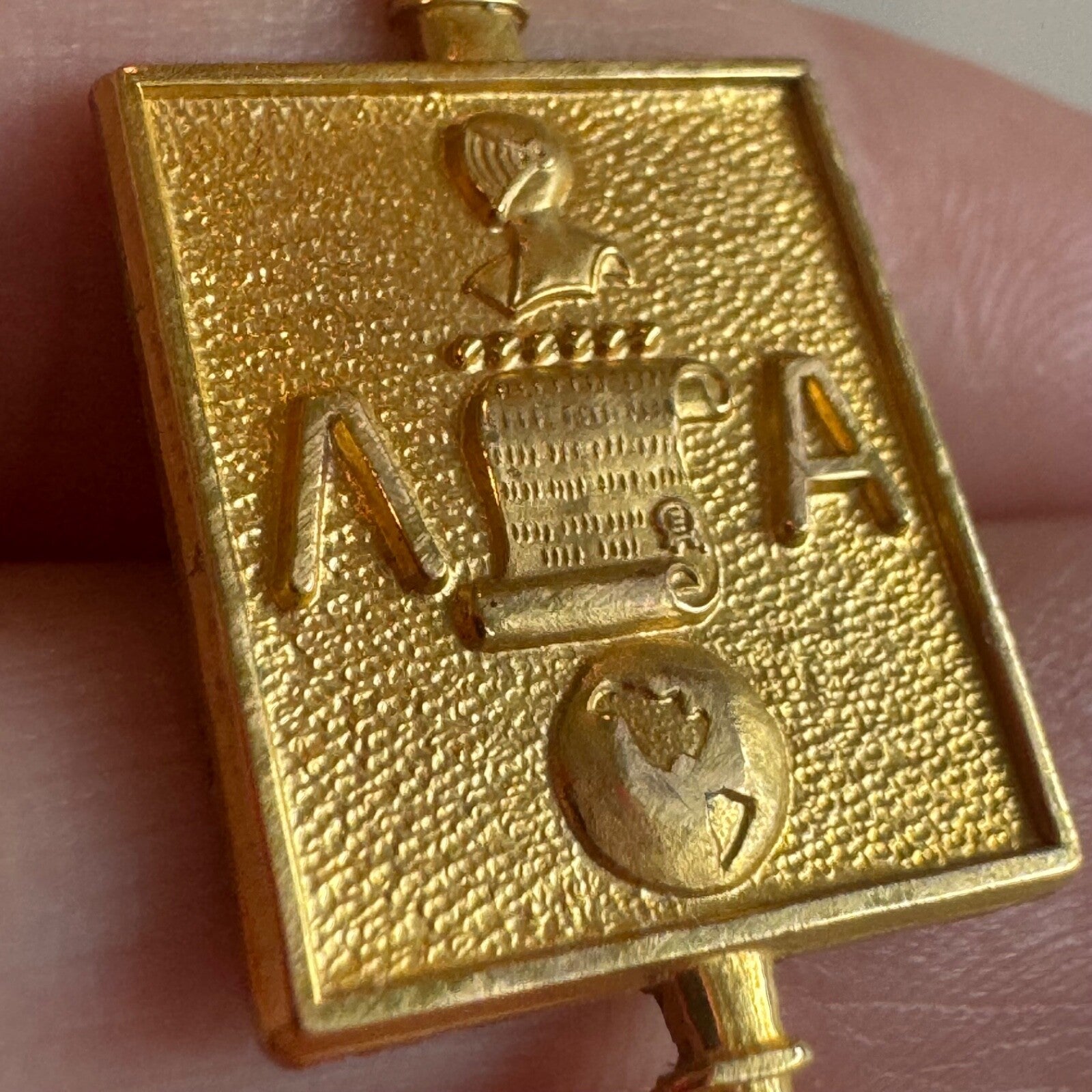 Vtg Lambda Alpha Anthropology Honor Society 1/10 10k Gold Fill Lapel Pin Key Fob
