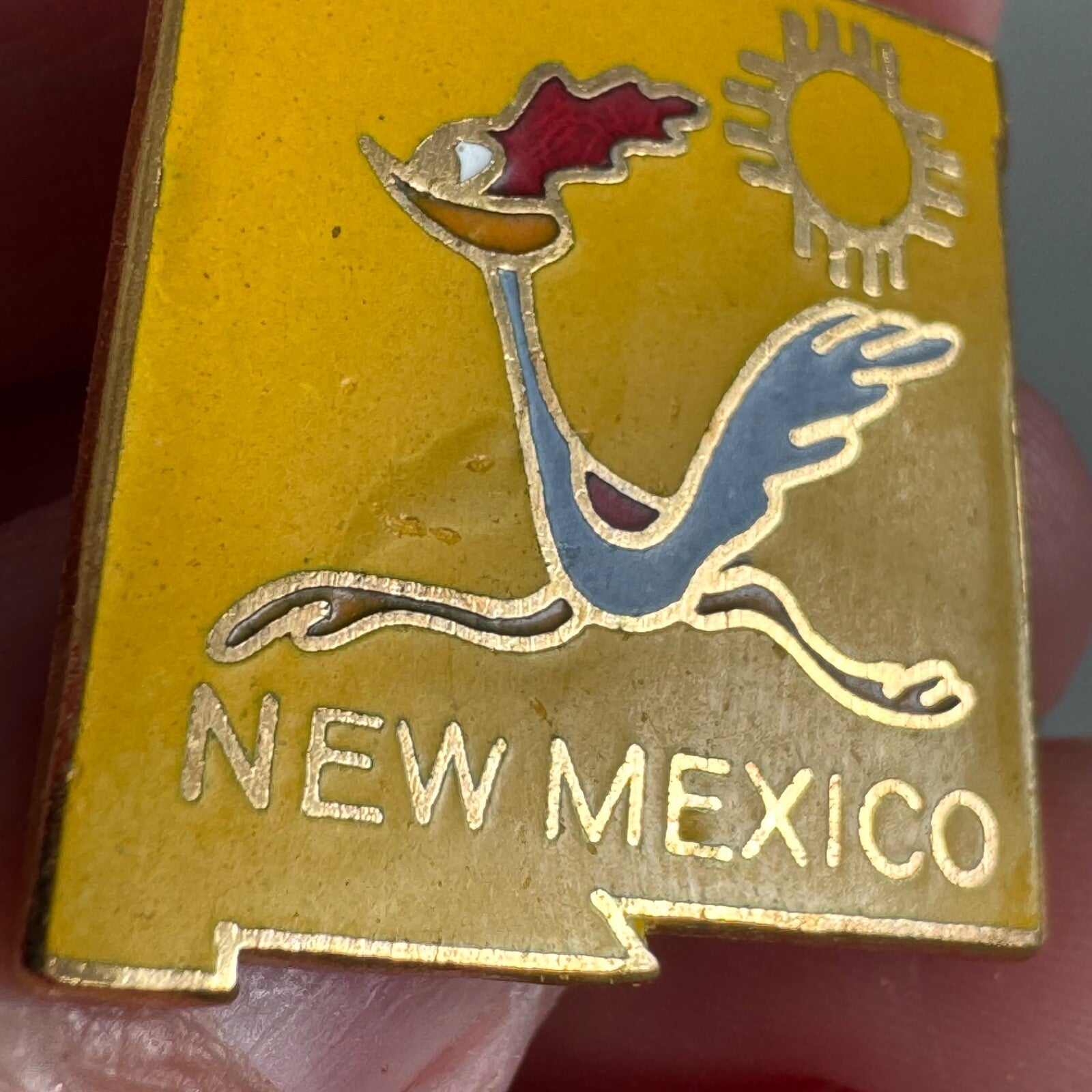 Vintage New Mexico State Lapel Pin Roadrunner Looney Tunes