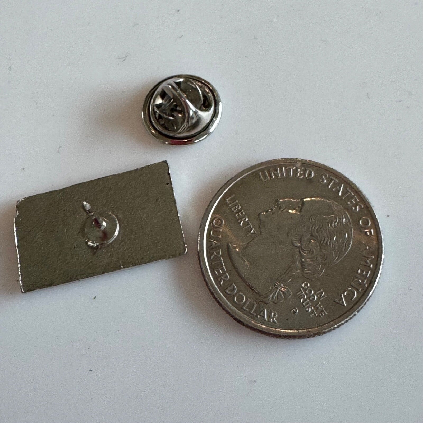 Vintage Kansas State Shaped Souvenir Tourist Lapel Pin Sunflower