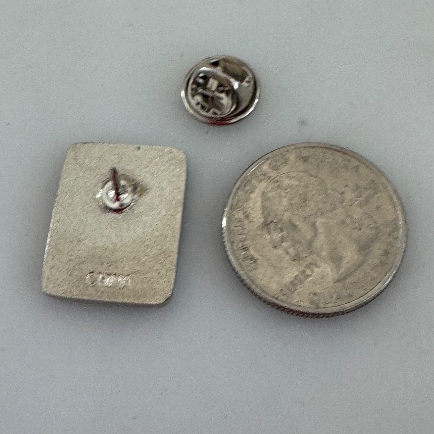 Walmart 15 Years Employee Service Award Silver Tone Lapel Pin Tie Tack Wal-Mart