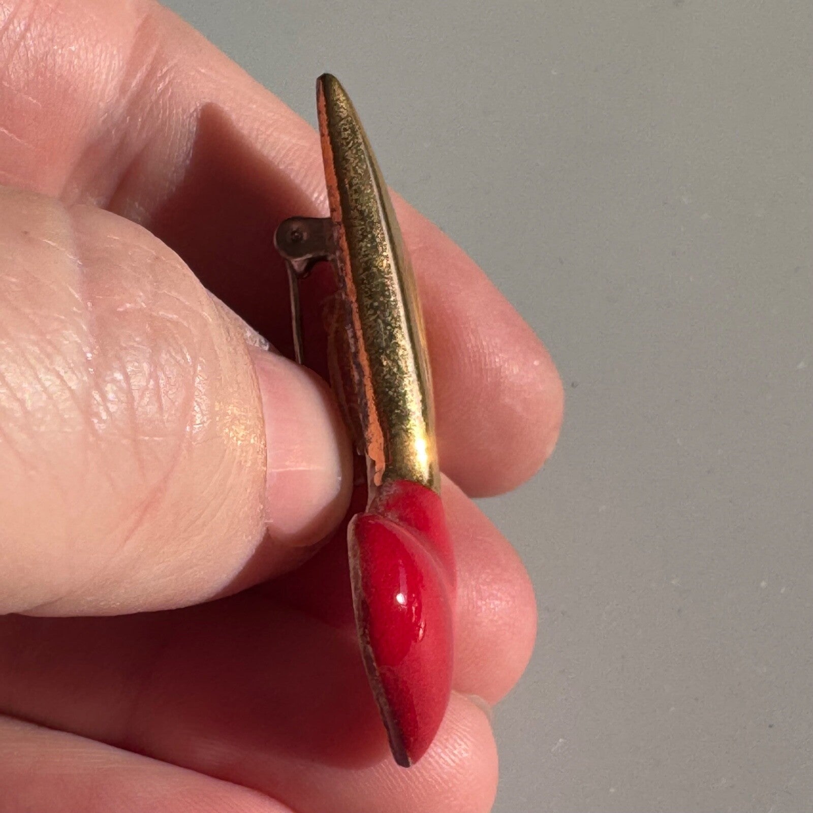 Vintage Gold Tone Red Heart Music Note Brooch Ceramic Brooch Pin