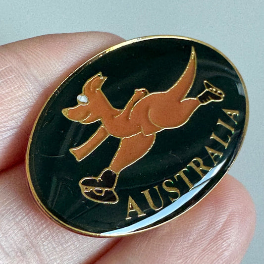 Australia Kangaroo Running Pin – Gold & Black Oval Travel Souvenir
