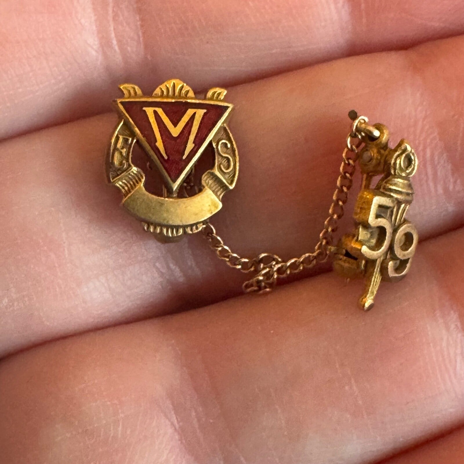 1959 M. Episcopal School Lapel Pin M.E.S. E.S. Graduation