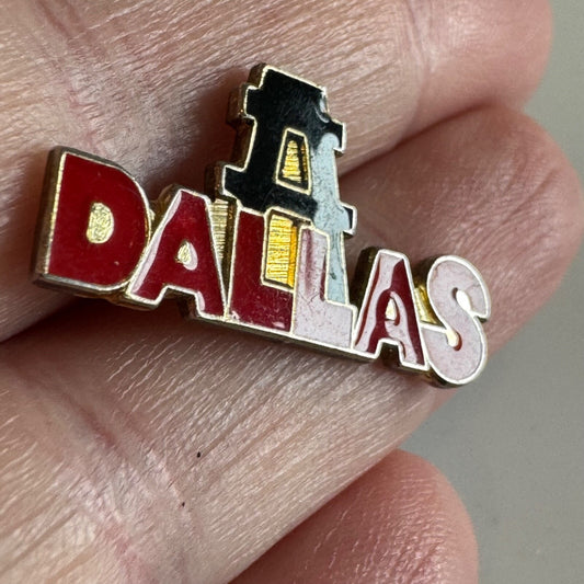 Vintage Dallas Texas Oil Rig Derrick Souvenir Tourist Lapel Pin 