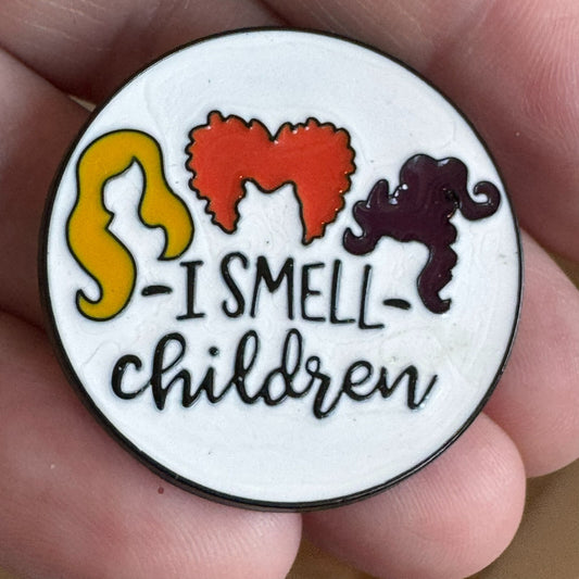 I Smell Children Hocus Pocus Lapel Pin