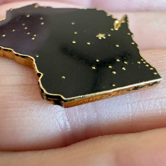 Wisconsin Black Enamel State Shaped Lapel Pin with Gold Tone Souvenir