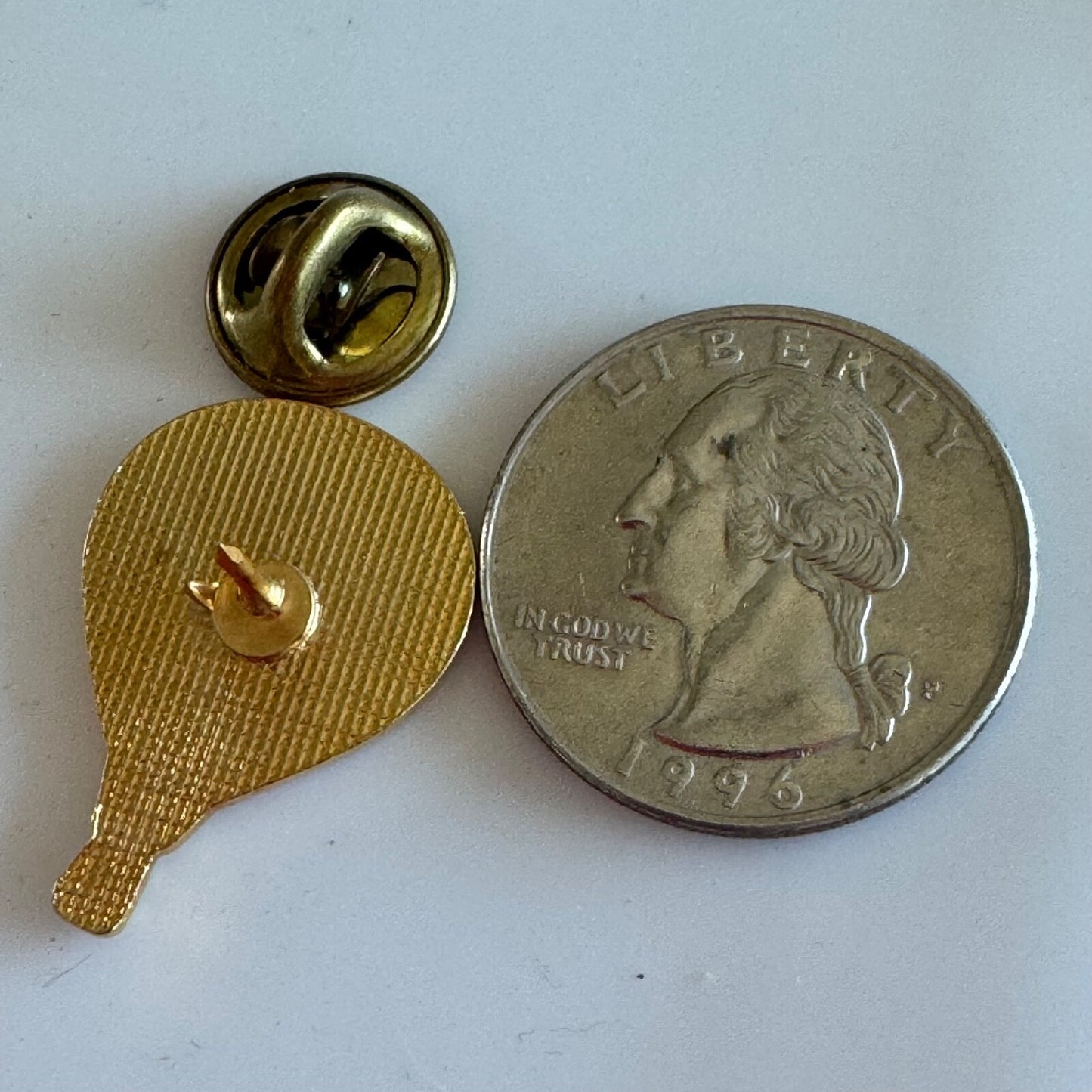 Vintage I'm Sold on St Louis Hot Air Balloon Lapel Pin Missouri St. Saint