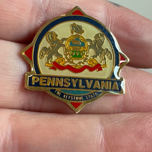 Vintage Pennsylvania The Keystone State Souvenir Tourist Lapel Pin