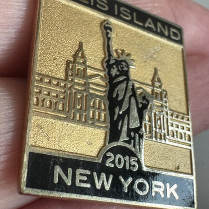 2015 Ellis Island New York Statue of Liberty Lapel Pin