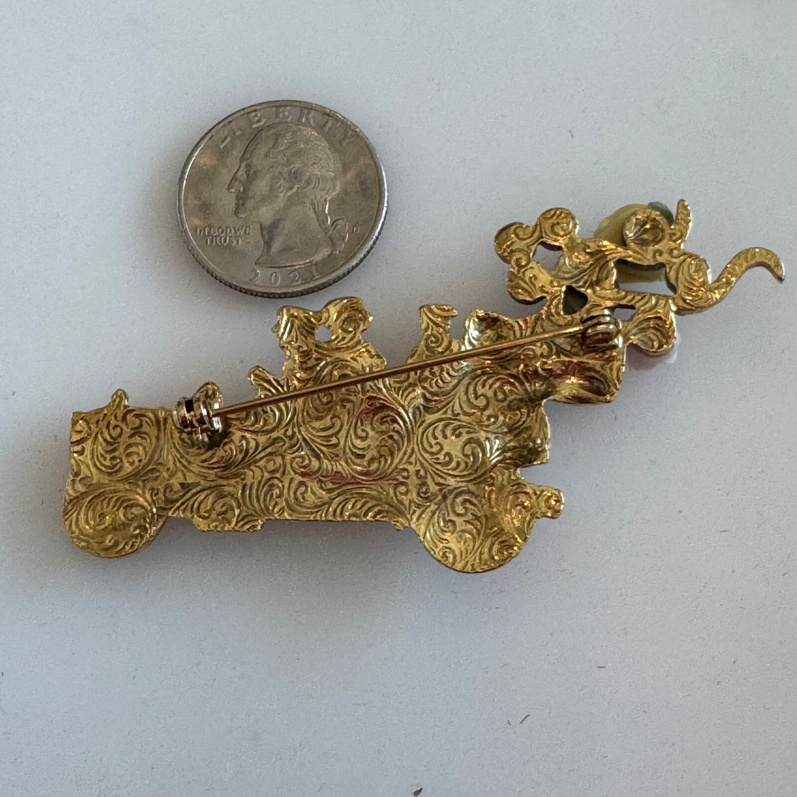 Vintage 1928 Antique Car with Pearls Flowers Gold Tone Brooch Pin