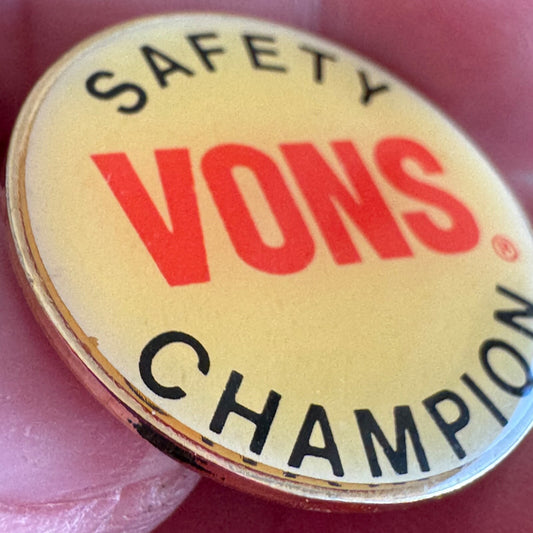 Vintage VONS Supermarket Safety Champion Lapel Pin Grocery Store RARE