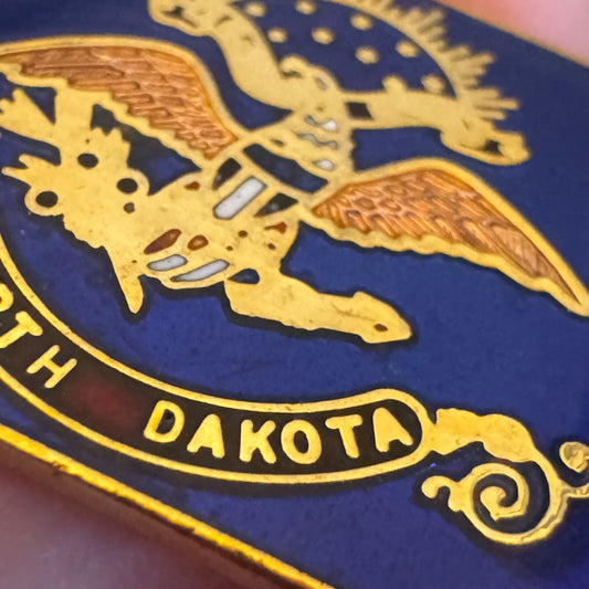 Vintage North Dakota State Flag Enamel lapel Pin Nice!
