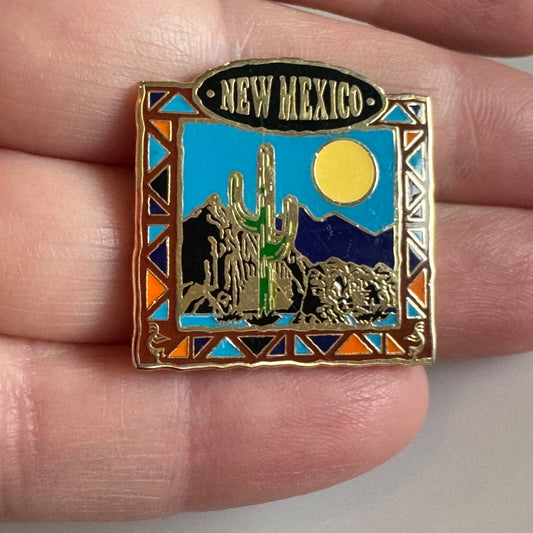 Vintage New Mexico Southwestern Themed Souvenir Tourist Lapel Pin Saguaro