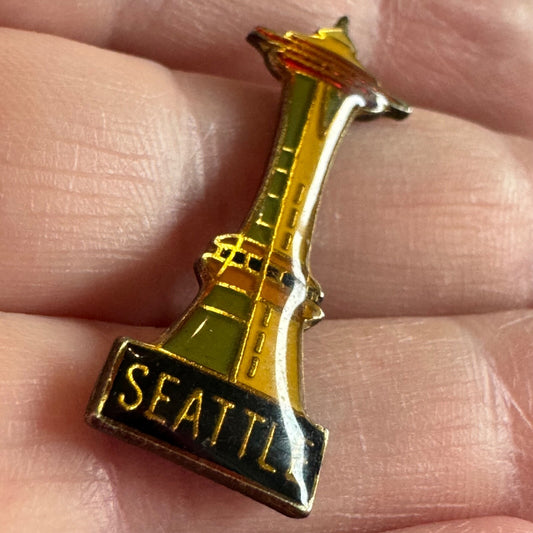 Vintage Seattle Space Needle Souvenir Tourist Lapel Pin Washington