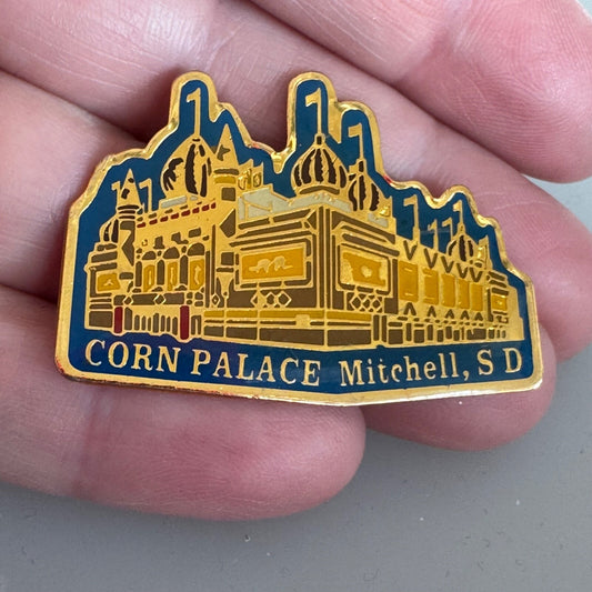 Vintage Corn Palace Mitchell South Dakota Lapel Pin Souvenir Tourist