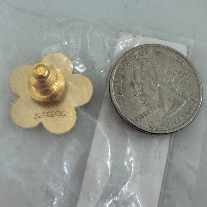 2017 Supreme Flower Lapel Pin New in Packagen SS17