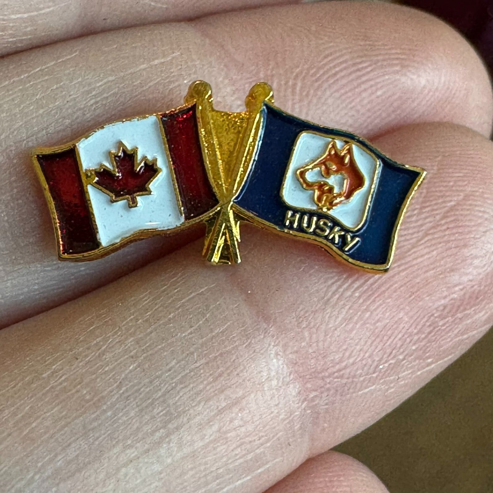 Vintage Canadian Flag Husky Car Truck Stop Friendship Flag Enamel Lapel Pin