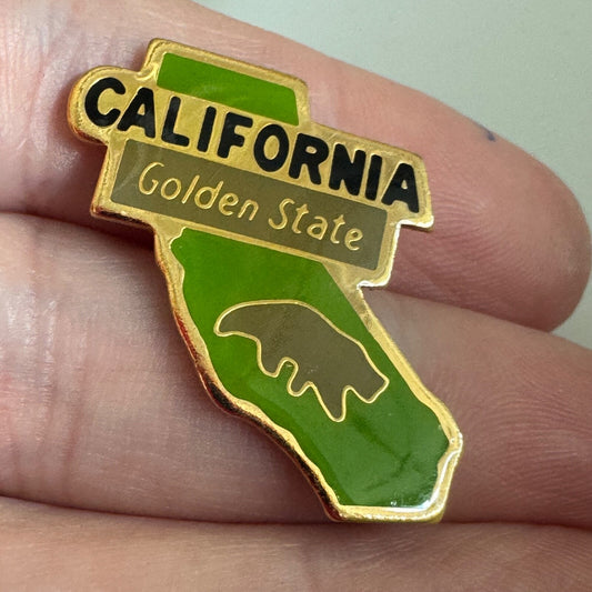 California Golden State Bear Shape Lapel Pin – USA