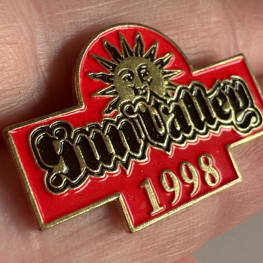 Vintage 1998 Sun Valley Idaho Souvenir Tourist Lapel Pin Ski Skiing