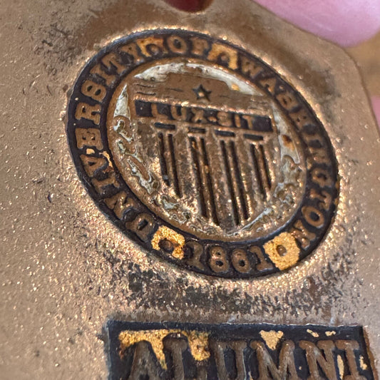 Vintage University of Washington Alumni Key Chain Fob