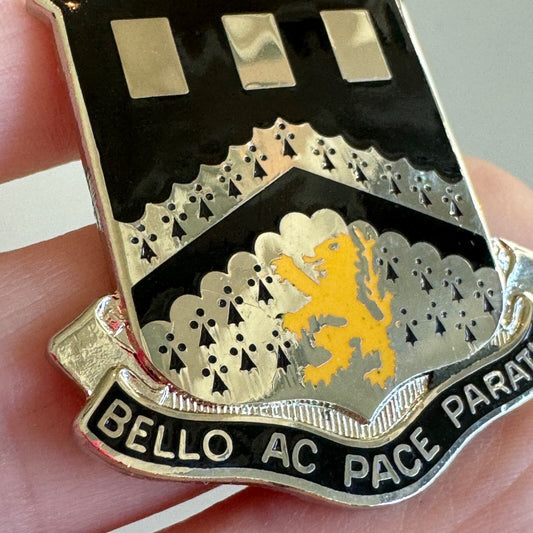 U.S. Army 112th Engineer Battalion DUI Pin "Bello Ac Pace Paratus" N.S. Meyer