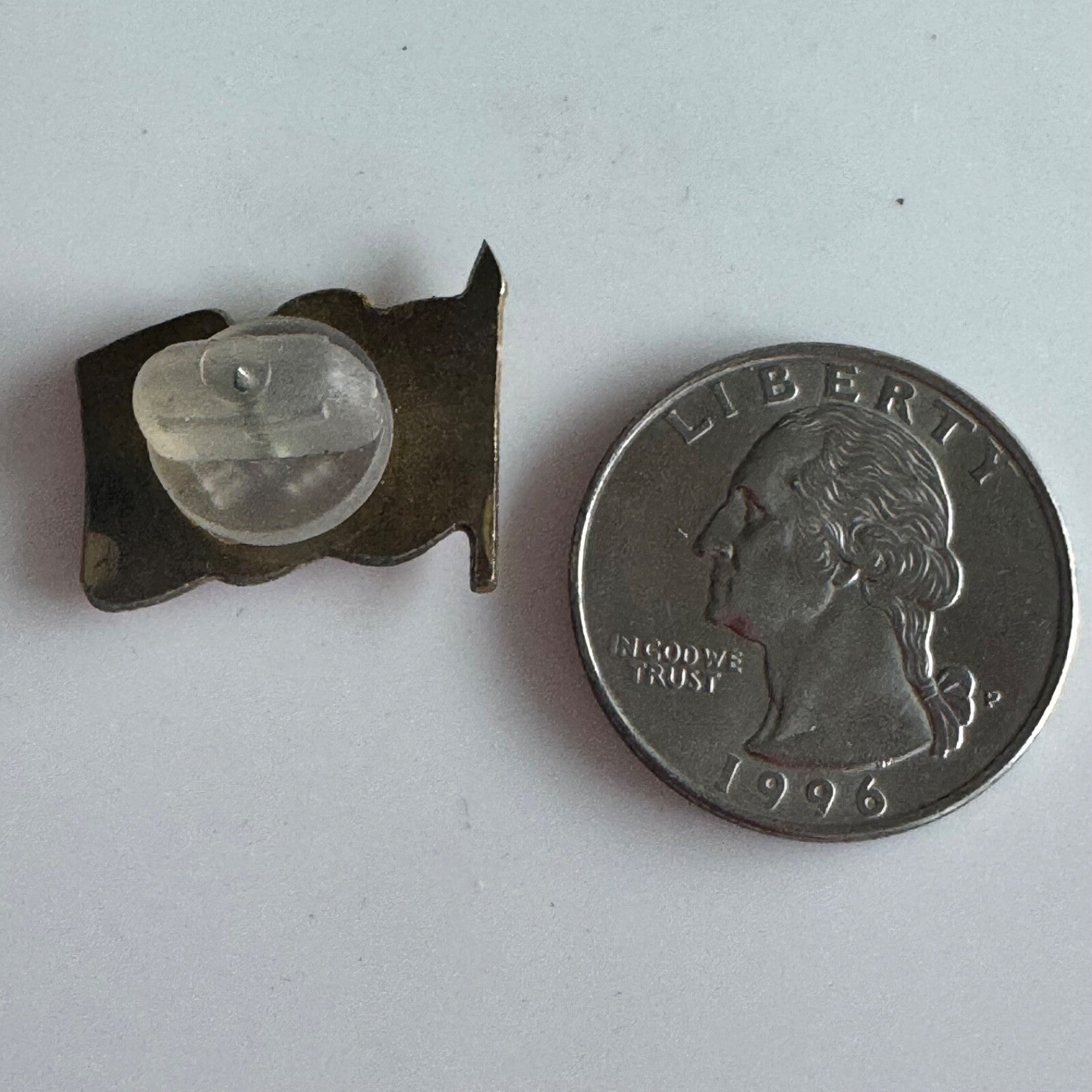 Vintage Ecuador Flag Lapel Pin Souvenir Tourist 