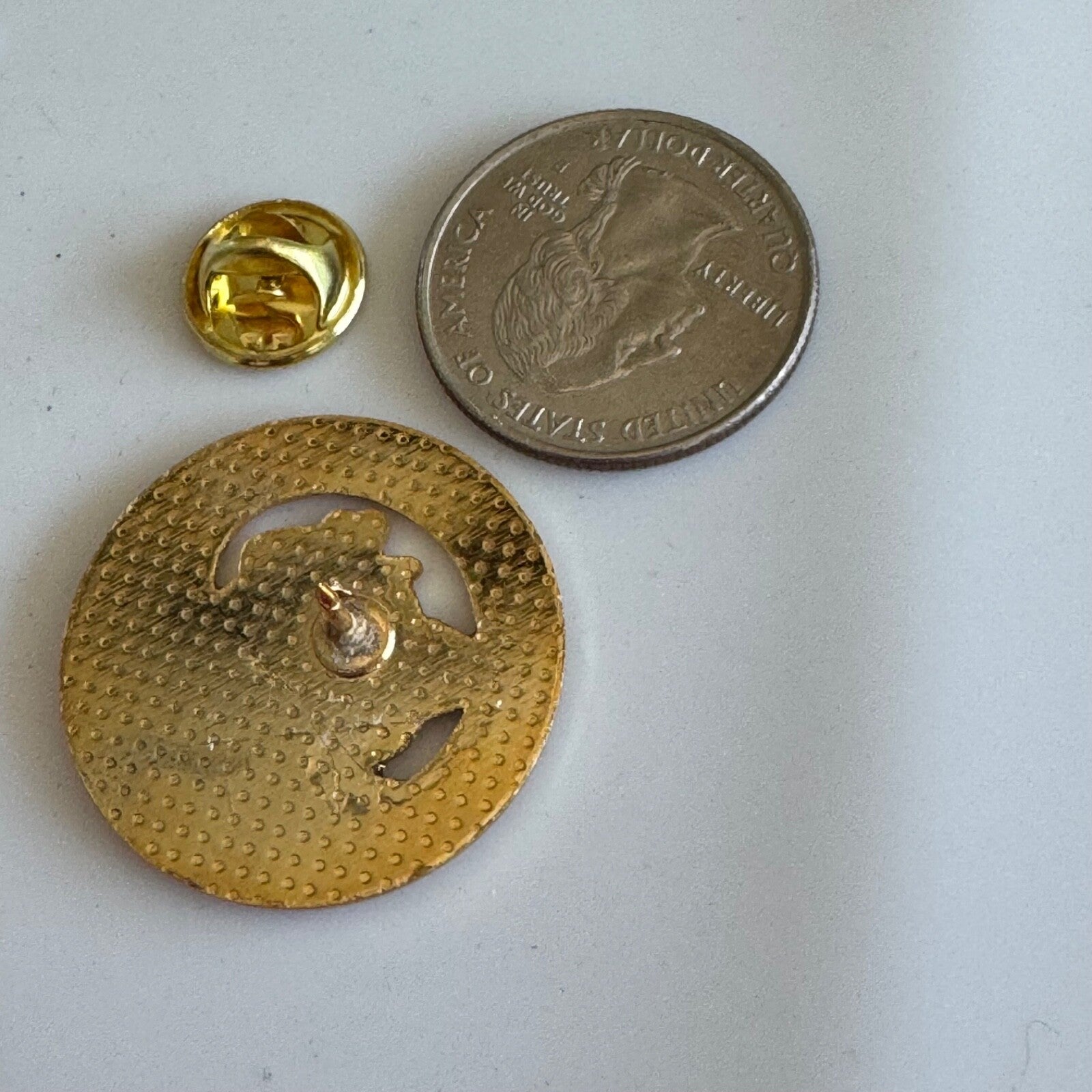 Vintage Kansas Yellow Brick Road Wizard of Oz Pin 