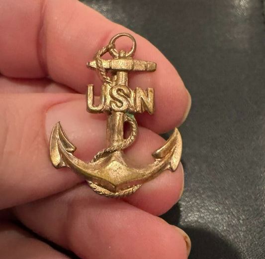 Antique U.S. Navy Anchor Rope Lapel Pin