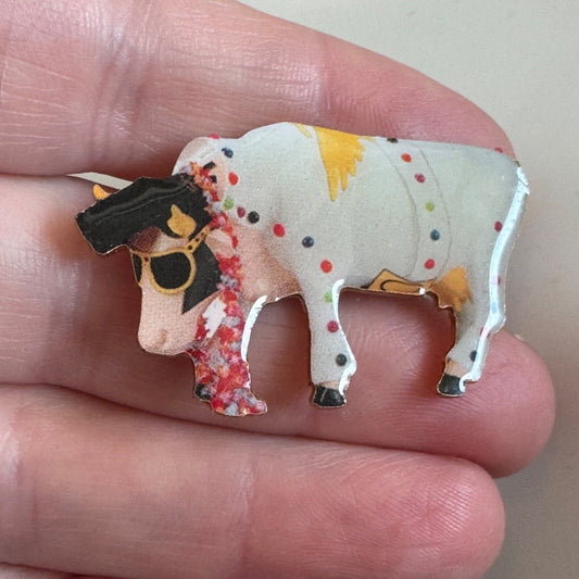 Vintage 2002 Cow Parade Elvis Presley Cow Lapel Pin