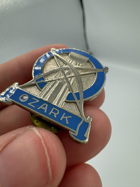 Ozark  US Army 102nd ARCOM Reserve Command Unit DI DUI Pin Insignia meyer