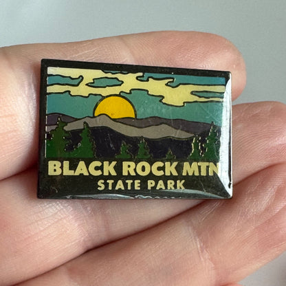 Vintage Black Rock Mountain Georgia GA State Park Lapel Pin Mtn