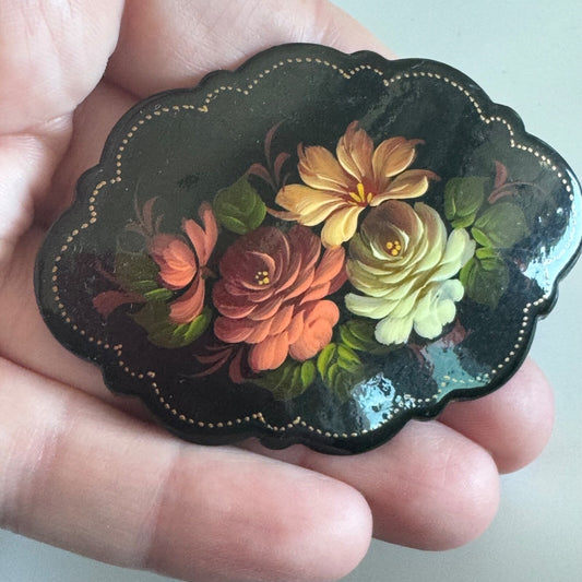Vintage Signed Hand Painted Russian Lacquer Brooch Beautiful Roses Flowers Pin
