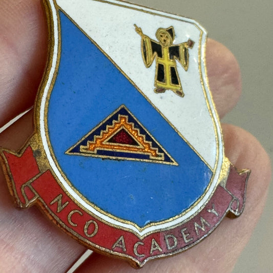 US MILITARY 7TH ARMY NCO ACADEMY DI DUI PIN Germany Made?