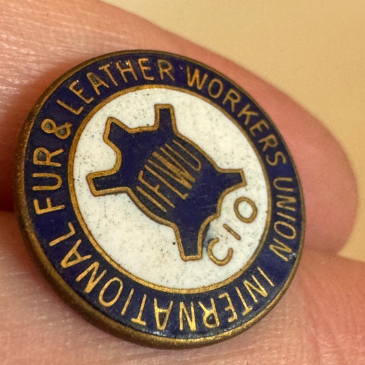 Vtg International Fur & Leather Workers Union IFLWU CIO Screw Back Pin