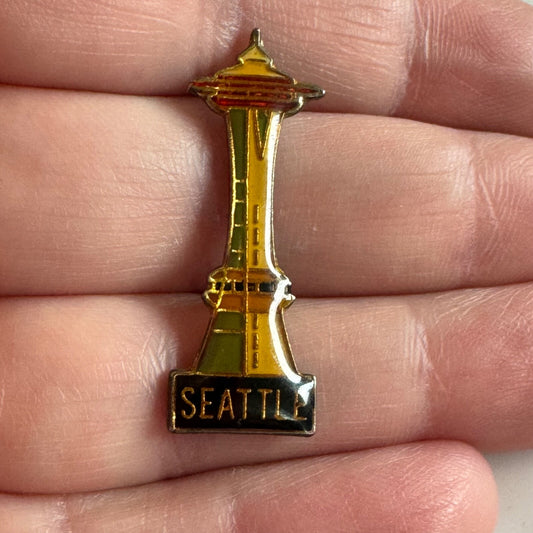 Vintage Seattle Space Needle Souvenir Tourist Lapel Pin Washington