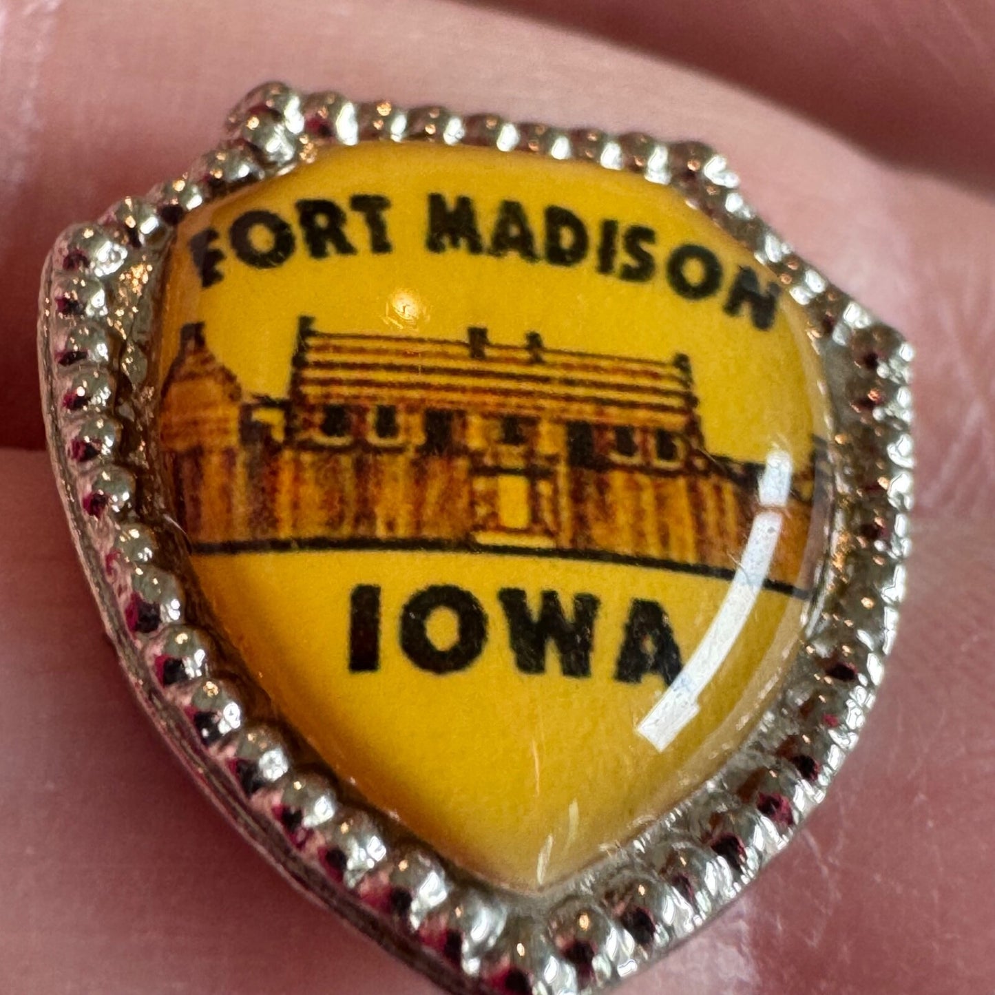 Vintage Fort Madison Iowa Souvenir Tourist Lapel Pin War of 1812 Black Hawk
